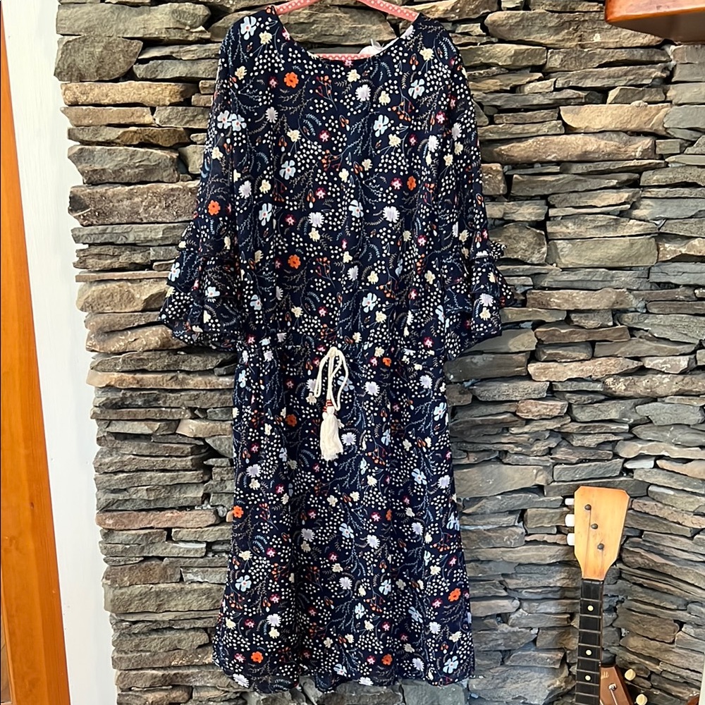 New-Floral Navy Dress